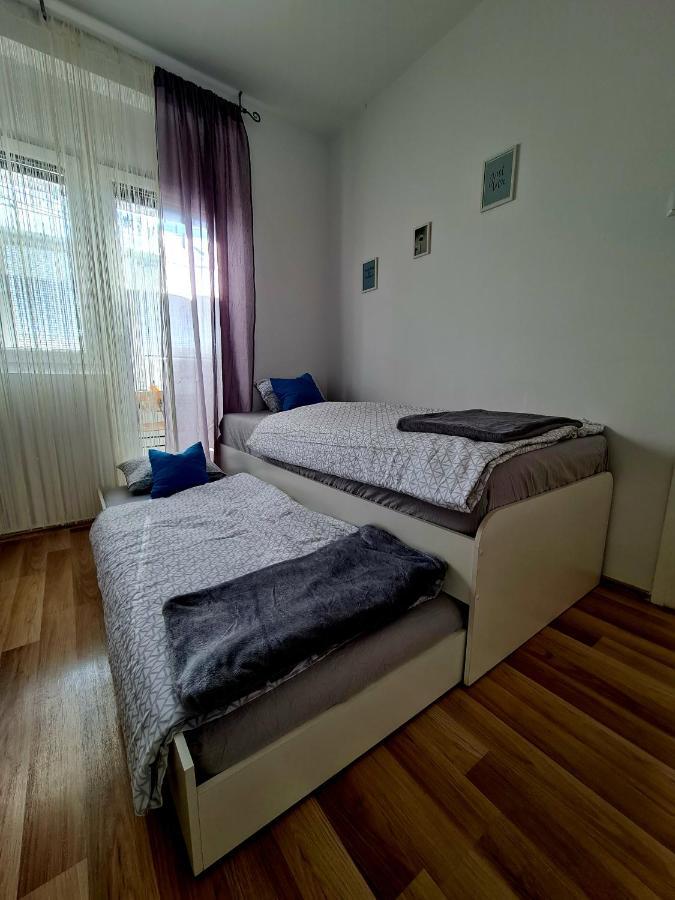 Apartment Pemper - Self Check In And Check Out Otočac Exterior foto