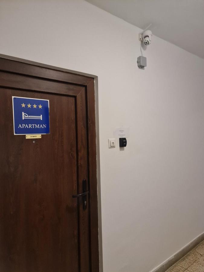 Apartment Pemper - Self Check In And Check Out Otočac Exterior foto