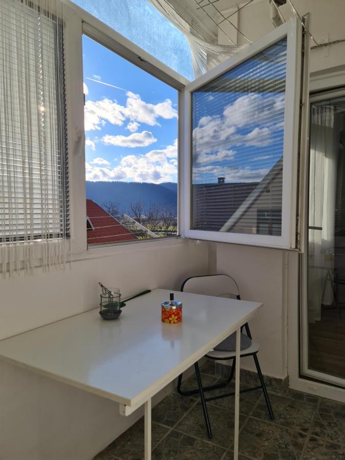Apartment Pemper - Self Check In And Check Out Otočac Exterior foto